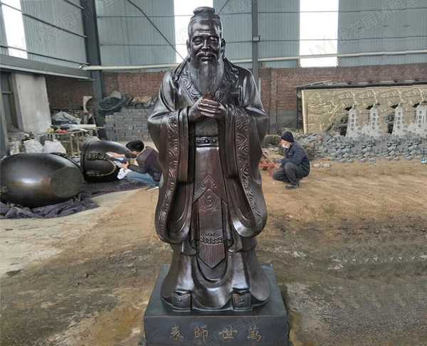 玻璃鋼雕塑制作出仿銅效果的步驟是什么呢？