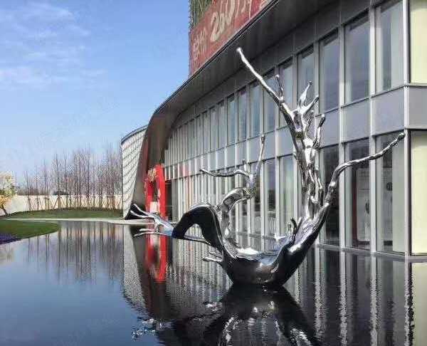 玻璃鋼雕塑的特點有什么呢？